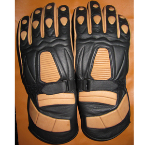 Guantes de motociclismo de cuero antideslizantes con protección rígida para los nudillos, guantes de motociclista unisex con protección completa para los dedos. - Product Image 2