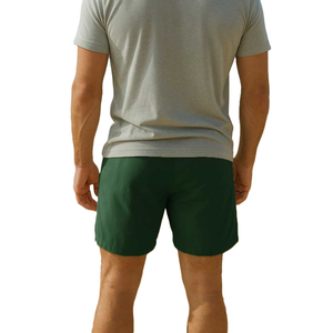 Shorts pour hommes personnalisés de couleur verte, cordon de serrage, taille élastique, séchage rapide, shorts décontractés, Bermuda, tissu 100% polyester, shorts de bain - Product Image 5