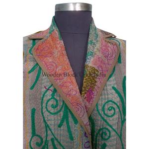 Vente en gros de veste en coton Kantha indienne faite à la main en Inde, avec motifs artisanaux en blocs de bois, design dessiné à la main, respirante, écologique et boutons recouverts - Product Image 4