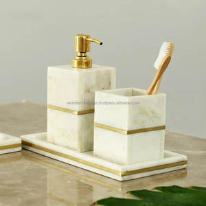 2023 nuevo juego de baño de lujo para el hogar y el Hotel, accesorios de resina epoxi negra de 7 piezas, soporte de diseñador creativo, ducha, baños de lujo - Product Image 1