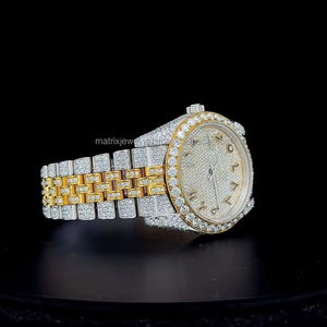 Reloj de acero inoxidable con incrustaciones de moissanita de calidad premium, hecho a mano, completamente cubierto de moissanita, movimiento de cuarzo. - Product Image 4