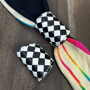ที่รัดผ้าพันคอหนังทำมือ ลายตารางหมากรุก สไตล์คาวบอย สำหรับชุดคาวเกิร์ลและคาวบอย - Product Image 4