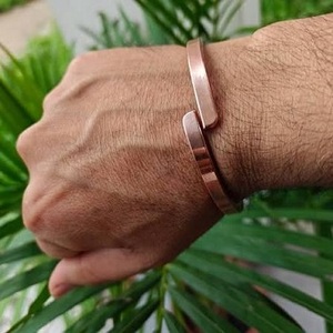 Bracelet manchette unisexe en cuivre pur fait main, forme personnalisée, soudé, tendance - Product Image 1