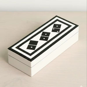 Ensemble de dominos en résine personnalisé avec boîte en résine, motif de dominos, décoration artistique pour la maison, design noir et blanc, forme rectangulaire - Product Image 1