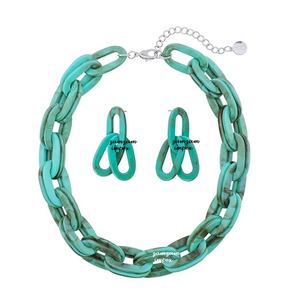 Collar de cadena de eslabones de resina verde azulado de doble capa para mujer, artesanías gruesas ligeras con joyería llamativa de moda - Product Image 1