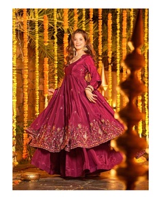 Vestido Anarkali de Georgette Sintética Hng Bharat con Forro Interior Cómodo y Conjunto de Dupatta de Secado Rápido para Fiestas/Bodas/Diwali, para Exportación - Product Image 1