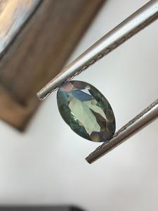 Alexandrite Pierre précieuse en vrac, taille ovale, bleu-vert, facettée, pierre à changement de couleur, pour collectionneur de joaillerie fine, bague et pendentif personnalisés - Product Image 3