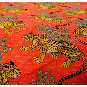 Tissu en coton imprimé à la main indien, motifs animaux et jungle, best-seller, pour quilting, oreillers, rideaux, couture de chemises et vêtements pour hommes - Product Image 3