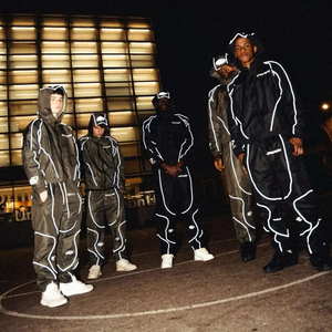 Conjunto deportivo reflectante para hombre, chaqueta y pantalones, ropa deportiva informal con cremallera, conjunto para correr, unisex, a la moda. - Product Image 1