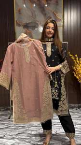 Traje con Bordado de Lentejuelas ZIMMY CHOO, Top, Pantalón y Dupatta - Product Image 5