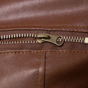 Chaqueta de cuero de invierno para hombre a la moda con forro suave, material duradero, ideal para ropa de calle, atuendos diarios y un look elegante. - Product Image 6