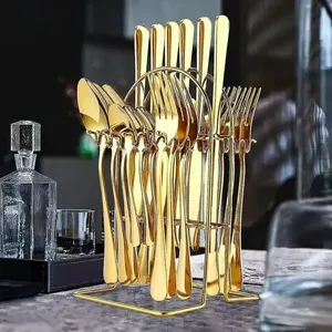 Juego de cubiertos de acero inoxidable de diseño antiguo, hecho a mano para experiencias gastronómicas únicas y decoración de hogares de coleccionistas. - Product Image 3