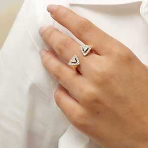 แหวนเปิดรูปสามเหลี่ยมประดับเพชรโมอิสซาไนต์ระยิบระยับ ดีไซน์โดดเด่นสำหรับผู้หญิง เงินแท้ 925 ของขวัญแทนใจสำหรับคนรัก - Product Image 2