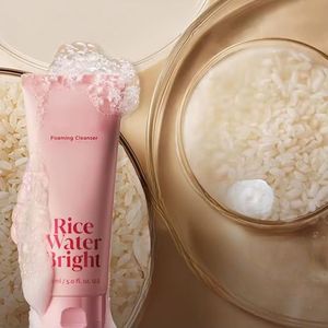 Limpiador Facial Líquido de Marca Privada con Extractos de Aloe Vera, Limpieza Profunda y Calmante para Todo Tipo de Piel, OEM al por Mayor - Product Image 2