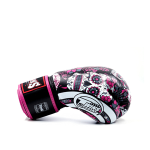 ถุงมือชกมวยหนังแท้คุณภาพสูงรุ่นใหม่ล่าสุด แบบคู่  ปรับแต่งได้ พร้อมตีนตุ๊กแก  โลโก้สั่งทำได้ ระบายอากาศได้ดี เหมาะสำหรับฝึกซ้อม MMA - Product Image 6