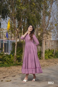 Anarkali kurti นักออกแบบที่สง่างามสำหรับผู้หญิงชุดรื่นเริงและงานแต่งงาน - Product Image 6