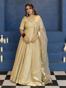 Ensemble Anarkali beige en soie avec Kurta et Dupatta, orné de broderies et de sequins, coupe ample longueur ras du sol, pour femme, idéal pour mariage et fêtes - Product Image 2