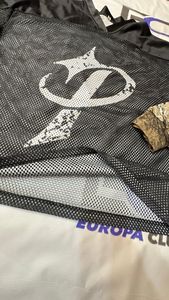 เสื้อเจอร์ซีย์สตรีทแวร์ผู้ชายแบบครอปคอวี ผ้าโพลีเอสเตอร์ตาข่าย ดีไซน์ปรับแต่งได้ พิมพ์ลายตามสั่ง - Product Image 2