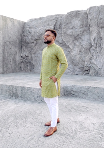 Kurta de Algodón con Estampado de Chevron Verde para Hombre, Corte Regular, Largo hasta el Tobillo, Estilo Tradicional Informal de India y Pakistán - Product Image 2