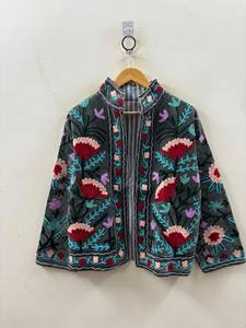 Veste en velours brodée pour femme, motif floral, col mandarin, manches longues, style automne, chic prairie, fournisseur B2B, vente en gros - Product Image 2