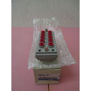 SMC KDM10-07 ขั้วต่อแบบหลายช่อง, KDM, 1/4 นิ้ว, OD - อุปกรณ์และชิ้นส่วนเซมิคอนดักเตอร์ระดับโลกที่เชื่อถือได้ - Product Image 2