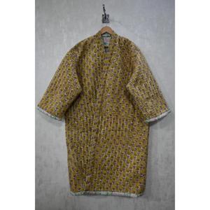 Lavinas - Kimono informal de invierno hecho a mano en India, de algodón acolchado, para mujer, bata larga estilo bohemio, con cuello en V y cordón ajustable - Product Image 2