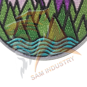 Écussons brodés personnalisés avec logo sur mesure, qualité supérieure, fabriqués en usine, en gros. - Product Image 4