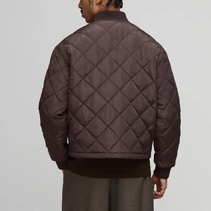 Veste universitaire de haute qualité pour hommes avec logo personnalisé, manteau d'hiver rembourré à la mode avec logo brodé sur mesure - Product Image 5