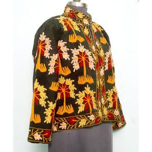 Chaqueta de mujer cálida para otoño/invierno con bordado floral, abrigo étnico hecho a mano, forro de algodón, estilo bohemio con logo frontal. - Product Image 3
