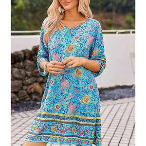 Robe élégante pour femme, style resort, imprimée, coupe ample, légère, idéale pour les vacances à la plage et les vacances en bord de mer - Product Image 4