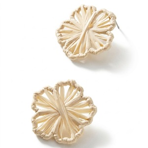 Anneaux de serviette en raphia artificiel, jolis anneaux de serviette en paille faits à la main en forme de fleur pour la décoration de mariage, de banquet ou de fête d'anniversaire - Product Image 1