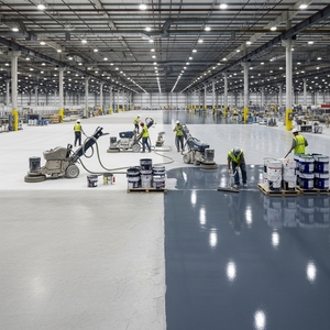 Service clé en main de pose et application de revêtements de sol époxy industriels – Fournisseur et entrepreneur en revêtements de sol époxy pour usines et entrepôts - Product Image 2