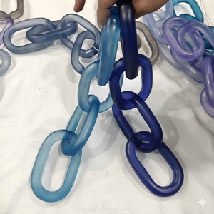 Decoración del hogar: Eslabones de cadena de resina personalizables de gran tamaño y colores claros, eslabones grandes de resina multicolor disponibles. - Product Image 3