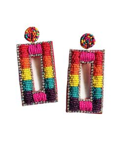 Belles boucles d'oreilles à la mode en forme de coeur avec broderie perlée à la main au design fantaisie multicolore pour les femmes à la mode - Product Image 3