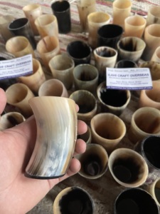 Copa de Cuerno de Búfalo Natural Pulida y Hecha a Mano de ILAHI, Diseño Animal Feng Shui, Estilo Vikingo, Ecológica - Product Image 6