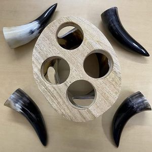 Soporte para Cuerno Vikingo Tallado a Mano, de Material Orgánico Pulido, con Forma Natural, Duradero, Religioso, con Motivos de Amor y Animales - Product Image 2