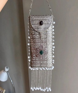 Luxury Handmade Customized Shape Lightweight Fashion Clutch Bag Gold-Plated Crystal Bead Embroidery Chain Metal F S - Product Image 2