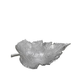 Bandeja decorativa para servir con diseño de hoja con acabado plateado único Material de aluminio Uso doméstico Bandeja de diseño moderno de lujo - Product Image 1