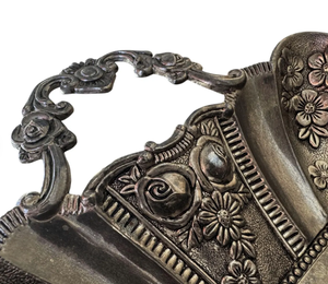 Plato de Servir Dorado de Aluminio con Diseño Clásico y Patrón Único, Textura Martillada a Mano, Excelente Regalo a Precio de Mayoreo - Product Image 4