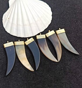 Colgante de Cuerno de Búfalo, Joyería de Cuerno Natural de Lujo, Colgante Tribal Único Elaborado con Habilidades Artesanales Excepcionales - Product Image 5