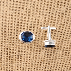 Juego de Gemelos de Plata de Ley 925 con Topacio Azul de Londres y Perla de Agua Dulce, Corte Ovalado, Hechos a Mano en India, de Niharika Gems - Product Image 2