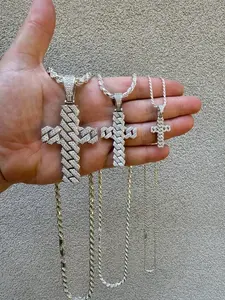 Pendentif Croix Hip Hop Iced Out Cuban Link Bling Diamant Luxe Micro Pavé Religieux en 3 Tailles pour Hommes - Product Image 4