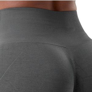 Shorts de sport gris taille haute sans coutures pour femme, compressifs et extensibles, pour fitness, gym, entraînement et activités sportives - Product Image 6