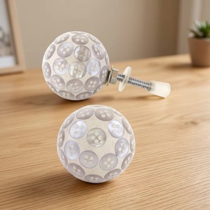 Boutons ronds décoratifs en perles, os, corne, métal, résine et bois pour tiroirs et armoires, usage domestique et de bureau, style moderne, installation facile - Product Image 1
