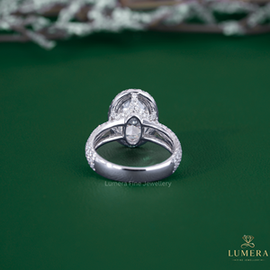 Bague de fiançailles en or blanc avec diamant de laboratoire taille ovale et double halo, certifiée IGI, pour femme - Product Image 6