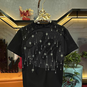 เสื้อยืดผู้ชายคุณภาพสูงประดับเพชรเทียม แขนสั้น บริการ OEM เสื้อยืดผู้ชายประดับเพชรเทียม ออกแบบโลโก้ของคุณเอง เสื้อยืดประดับเพชรเทียม - Product Image 6