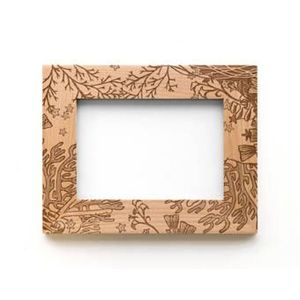 Marco de Fotos de Madera Grabado con Láser Personalizado, Tema de Mar de Coral, Marco de Madera Sólida para Fotos, Decoración del Hogar al por Mayor, Soporte de Escritorio para Retratos - Product Image 1