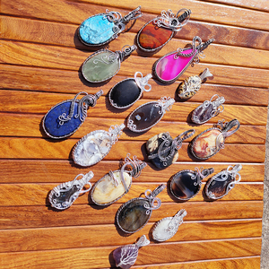 Pendentifs en pierres précieuses enroulés de fil de laiton, faits à la main, en pierre naturelle, plaqués argent, bijoux bohèmes, breloques pour colliers, pour femmes et hommes, vente en gros - Product Image 1