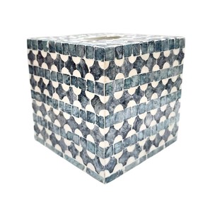 Boîte à mouchoirs en bois faite à la main avec incrustation de nacre pour la décoration de la maison - Product Image 4