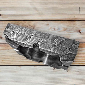 Cenicero Artesanal de Acero de Damasco, Cenicero Metálico Hecho a Mano, Cenicero Decorativo Resistente al Óxido, Regalo para Fumadores - Product Image 3